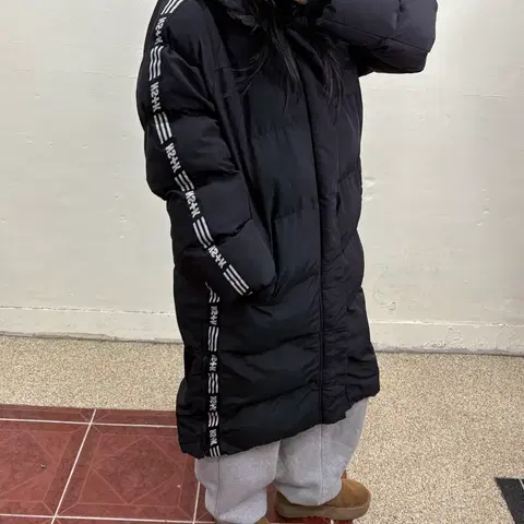 네스티킥 롱패딩 블랙