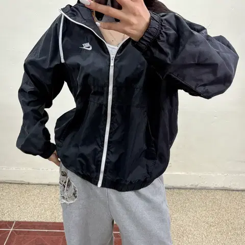나이키 바람막이 블랙