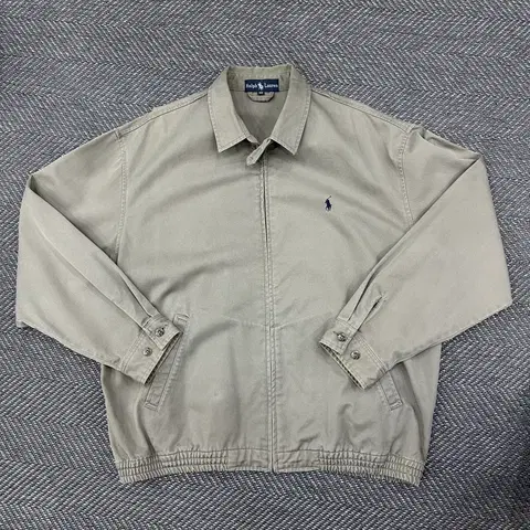 폴로 베이지 집업 100