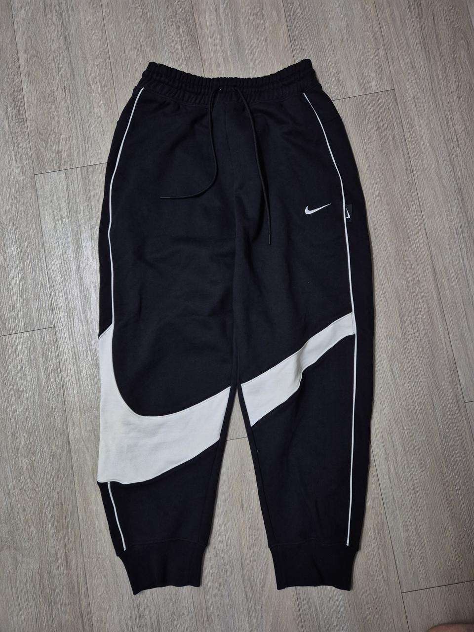 나이키 스우시 바지(M)