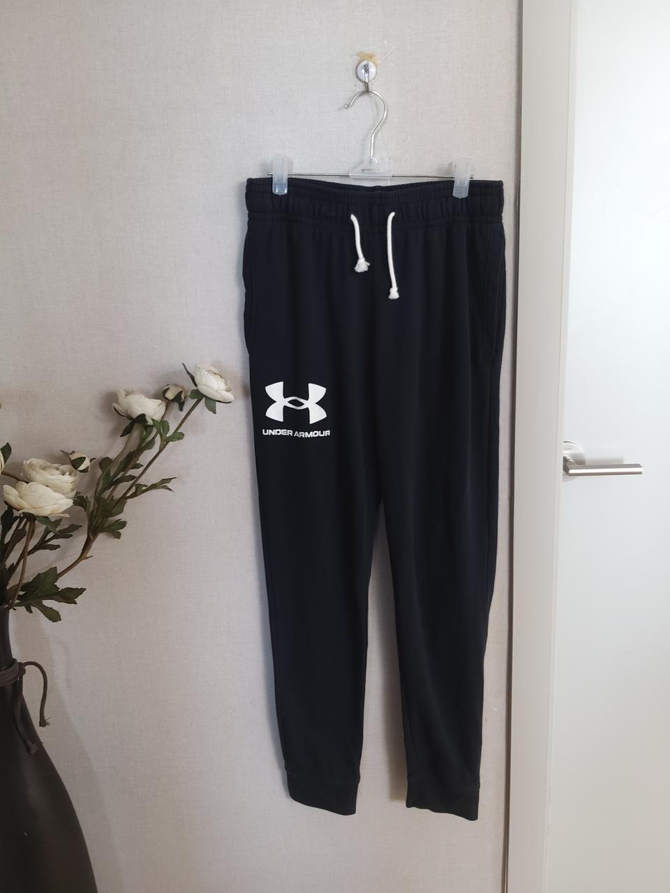 언더아머 검정 트레이닝 바지 MD