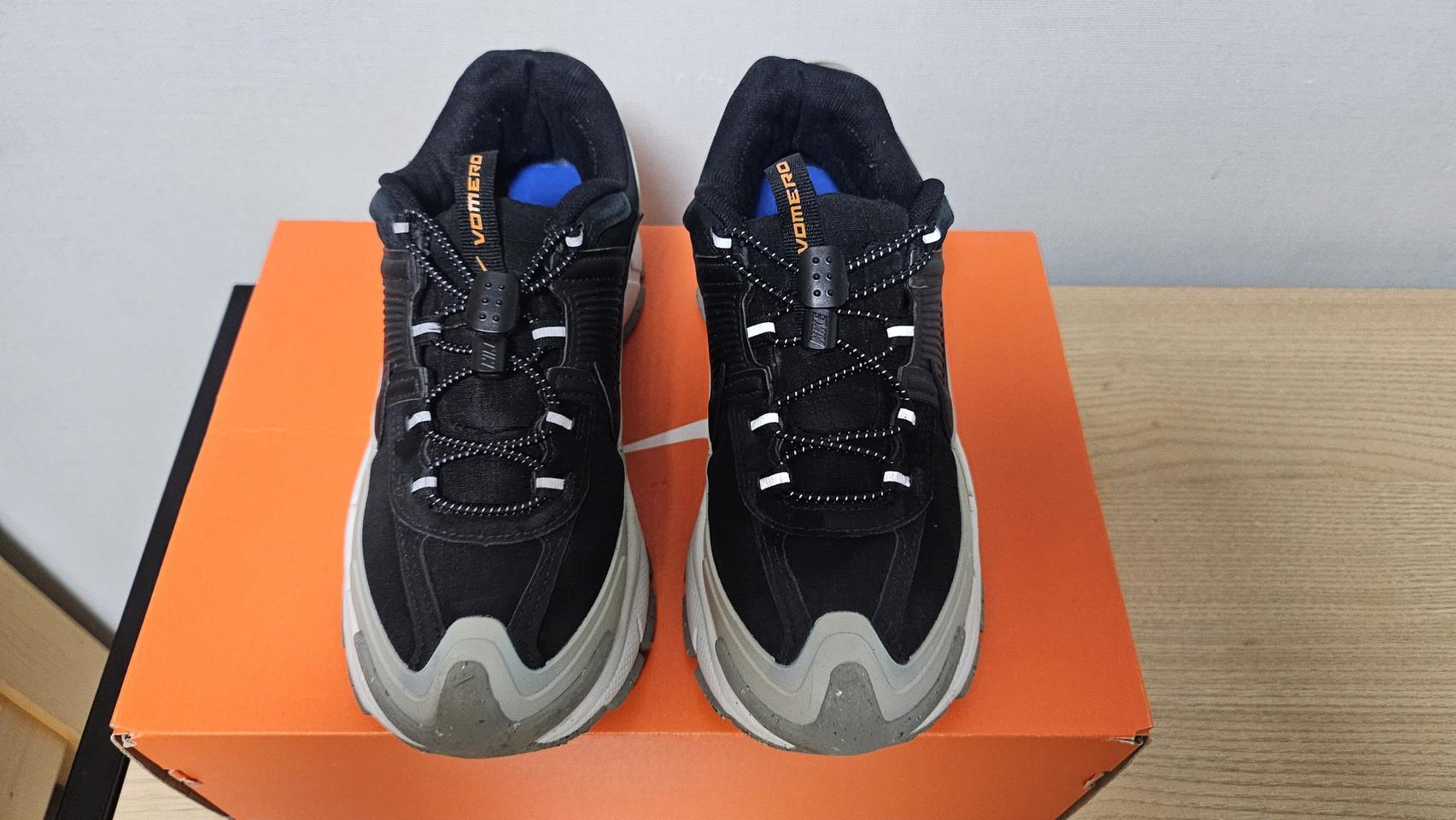 [240]나이키-줌보메로 롬