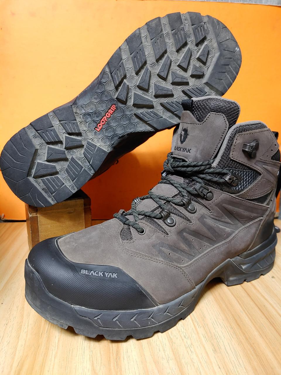 블랙야크 야크로드3 고어텍스 등산화(US12표기300)