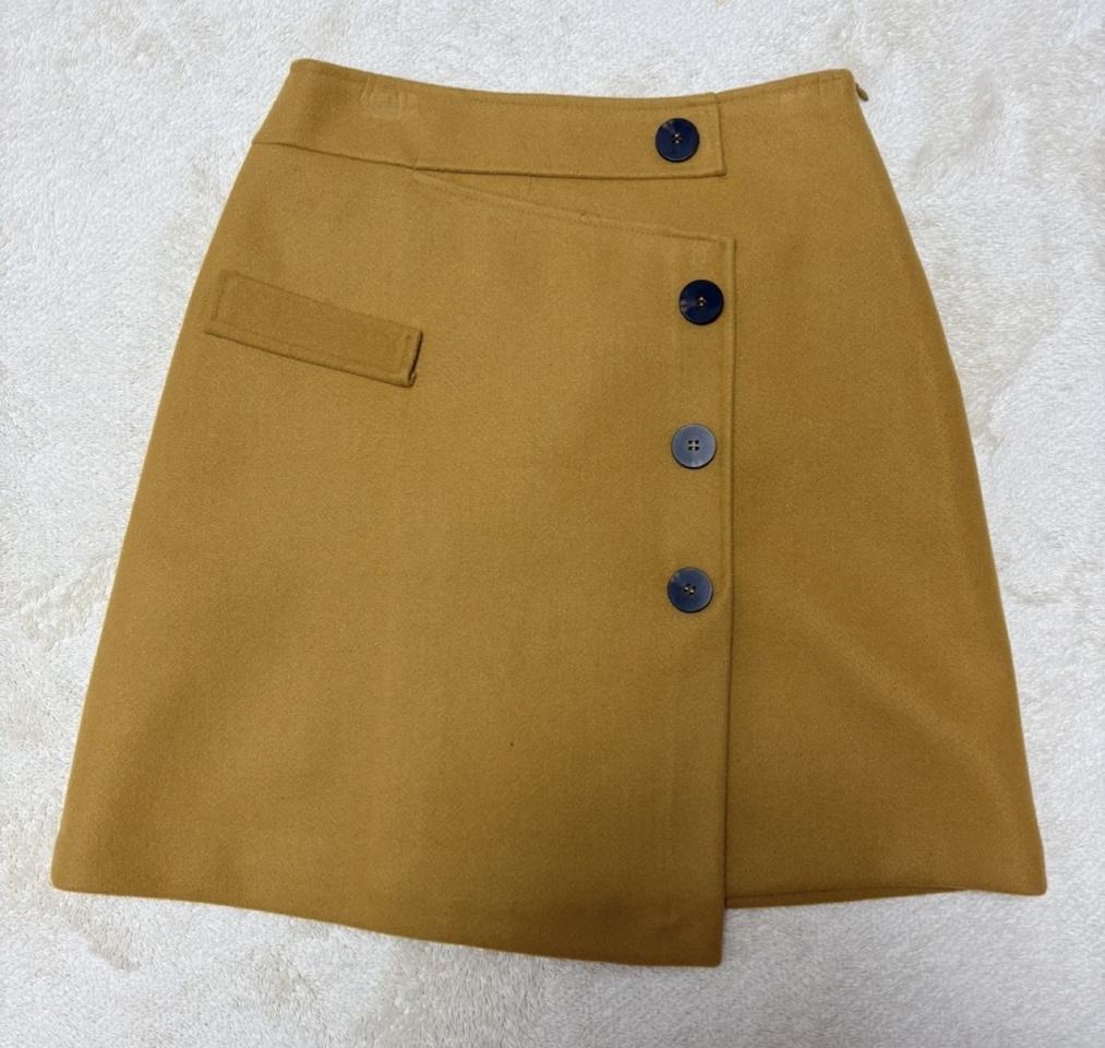 머스타드컬러 단추 A라인 겨울 미니스커트