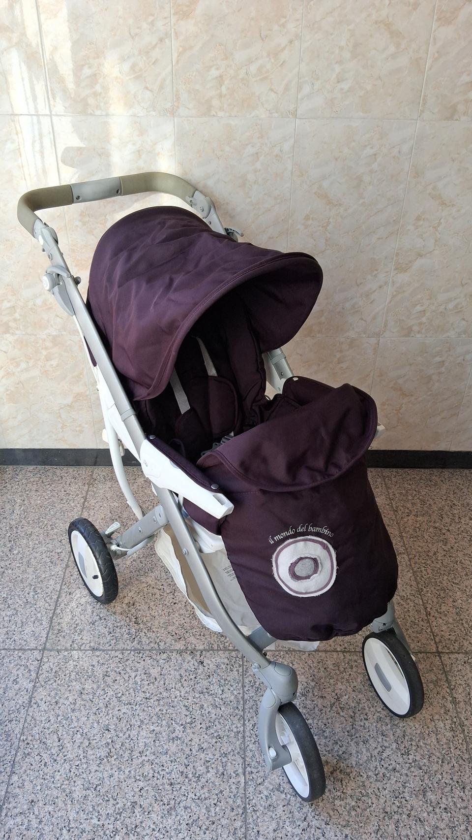 최고급 명품 럭셔리 디럭스 유모차 깜. 고가의 이태리제 정품 배시넷 및