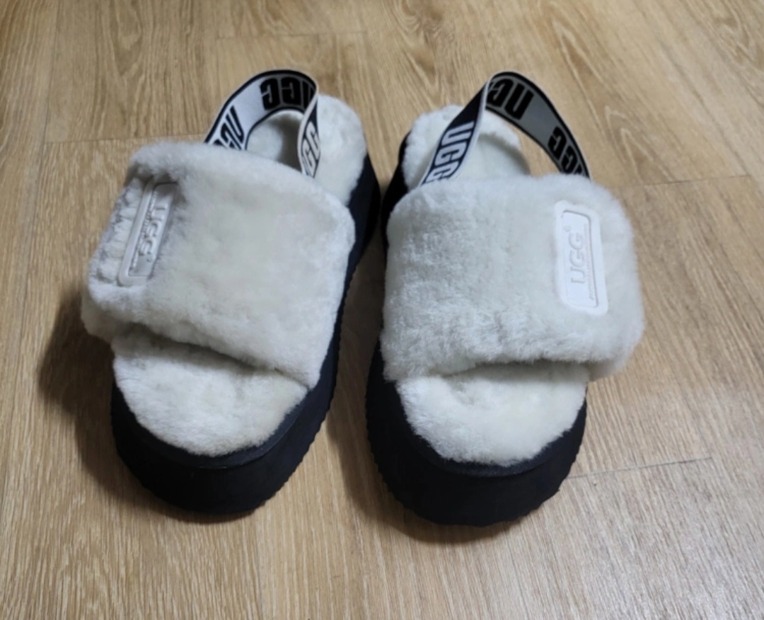 230 어그 로고 밴딩 플랫폼 샌들