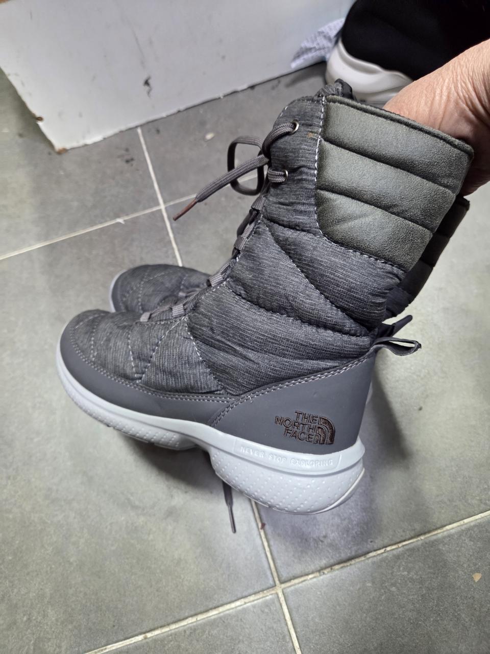 노스페이스 패딩 부츠230