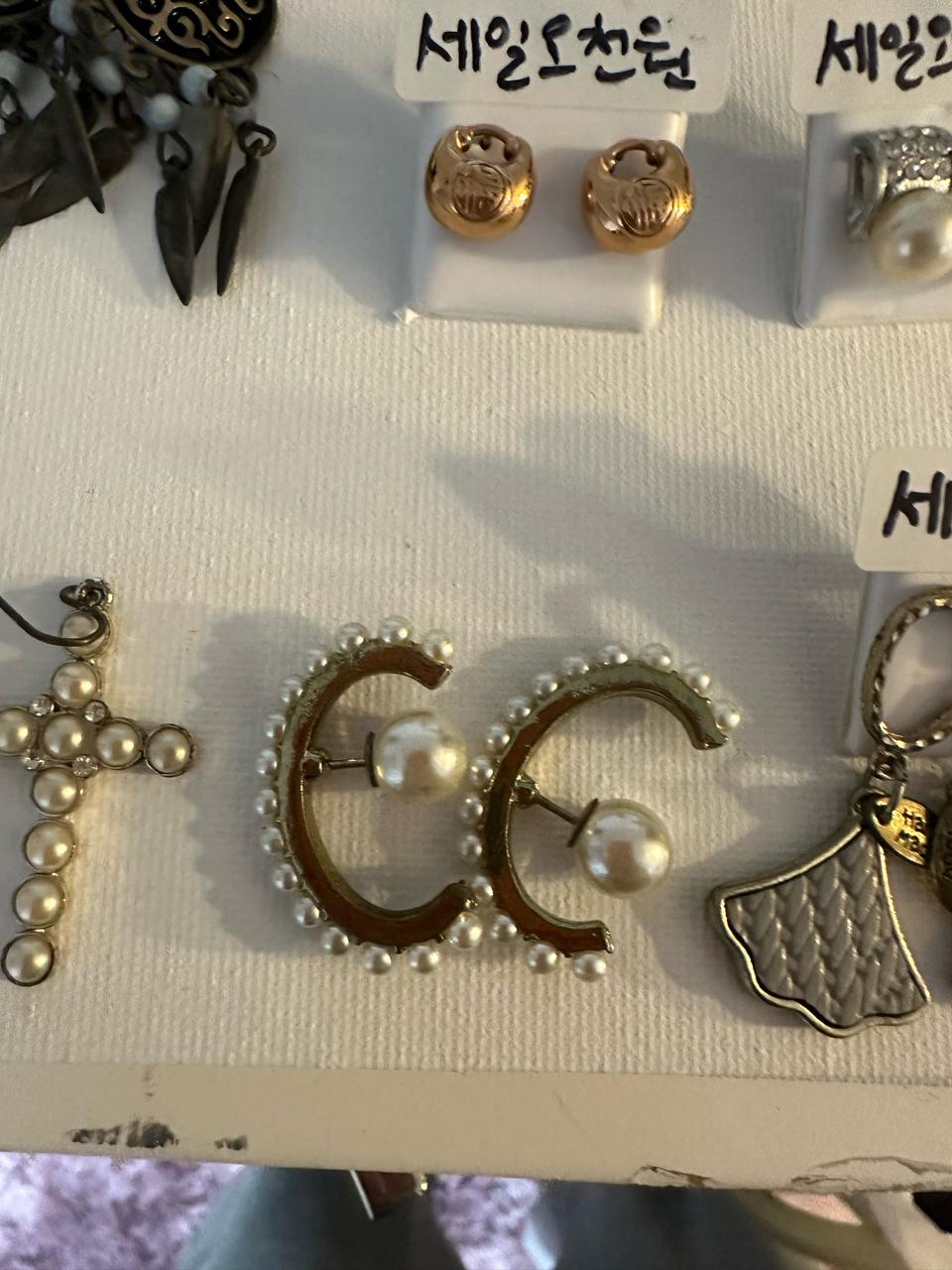 진주 반링 딱붙 귀걸이 세일