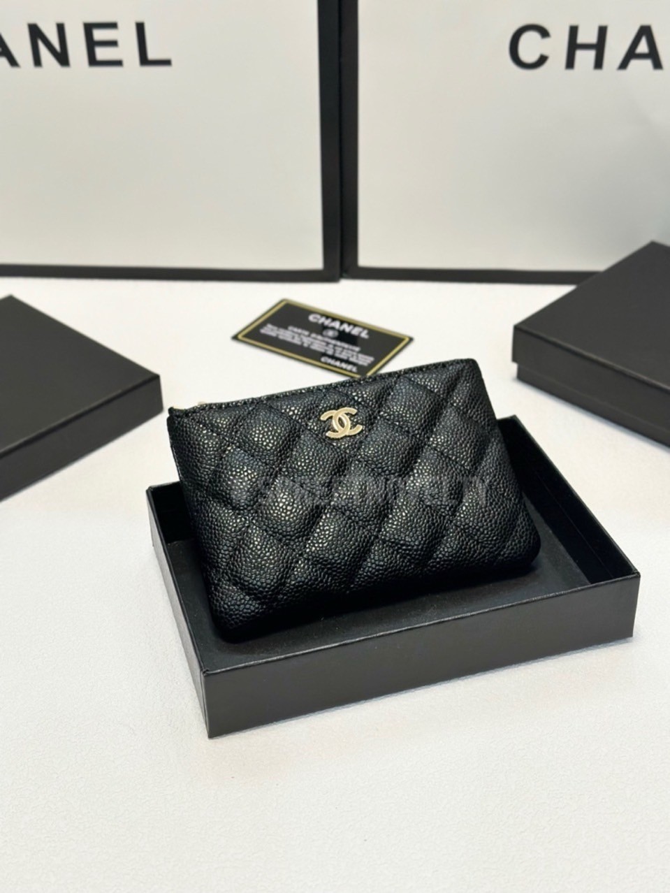 샤넬뷰티 캐비어 동전지갑 파우치 금장블랙 풀박스 무료배송