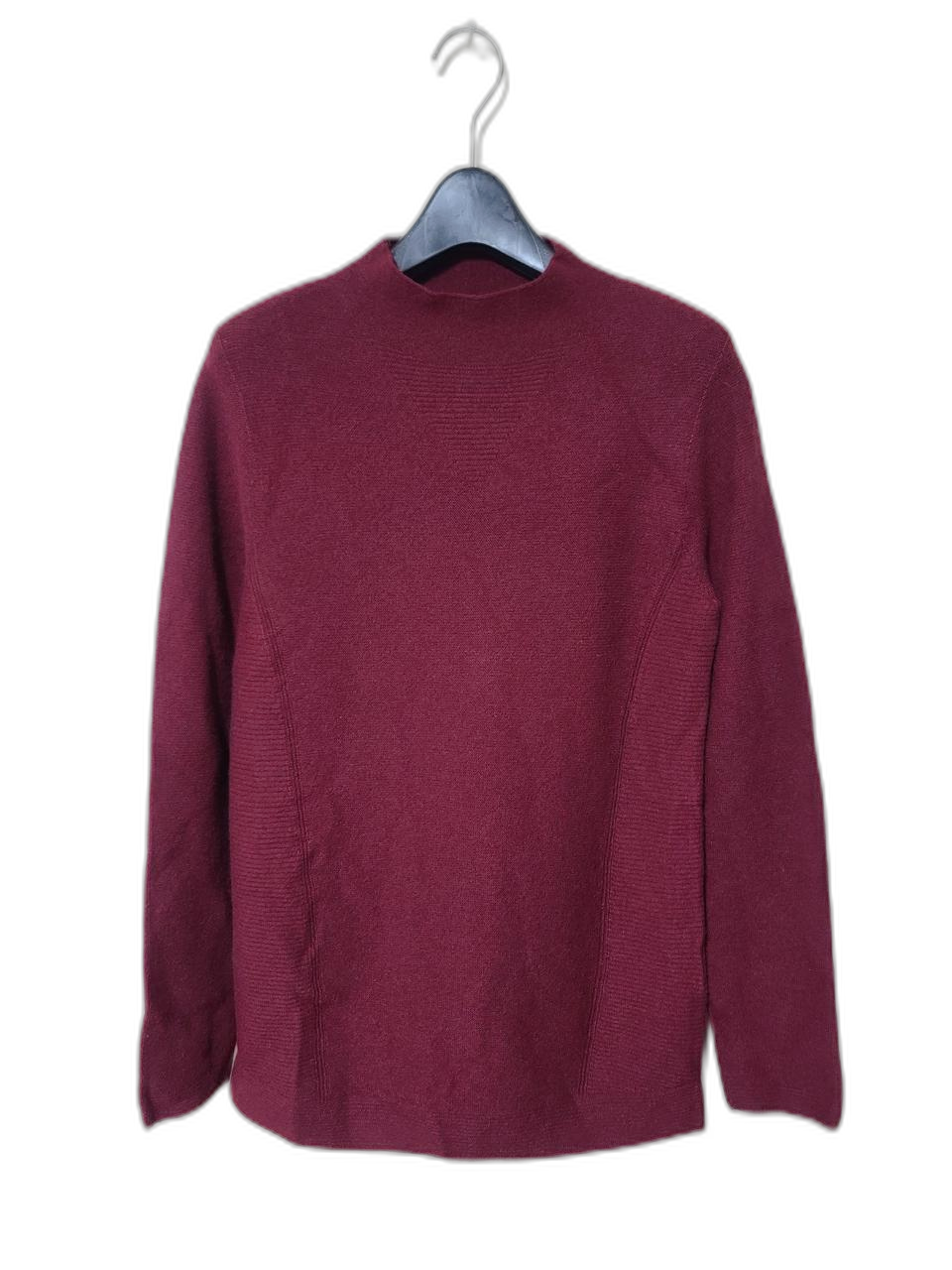 더아이잗 홀가먼트 하프넥 니트