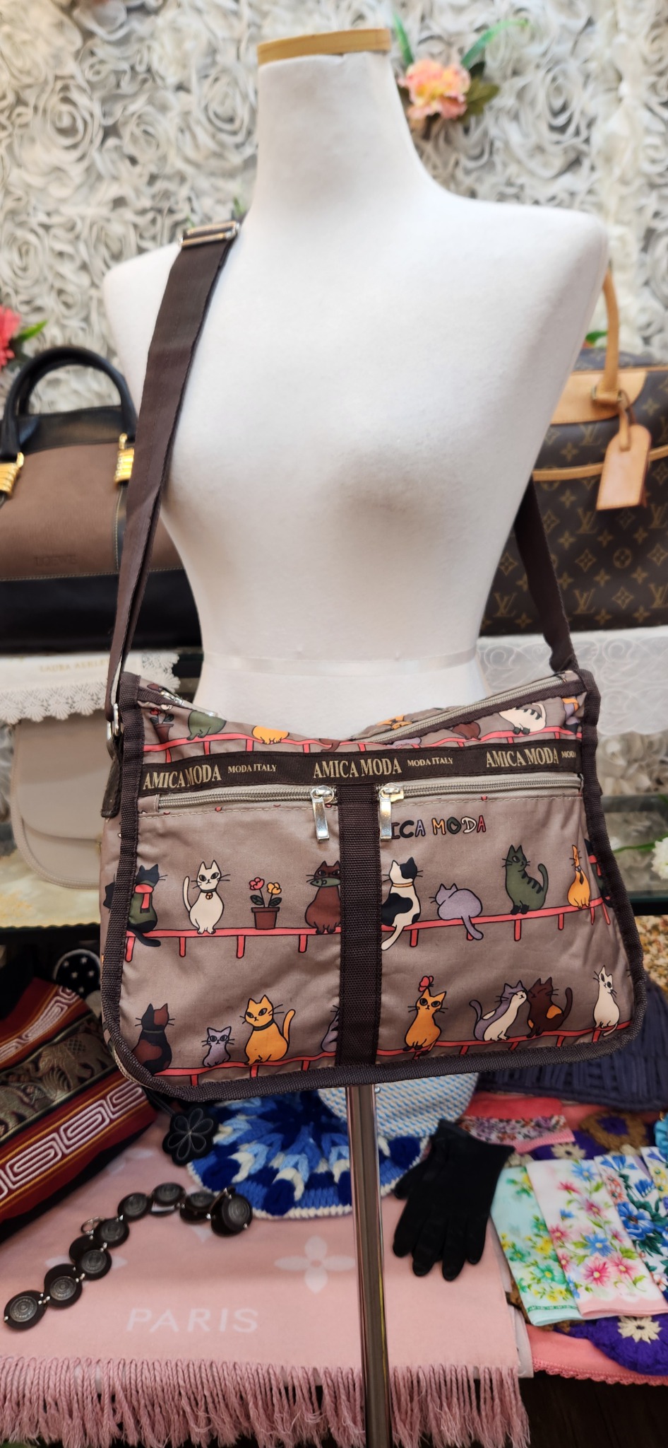 AMIKA MODA 크로스백