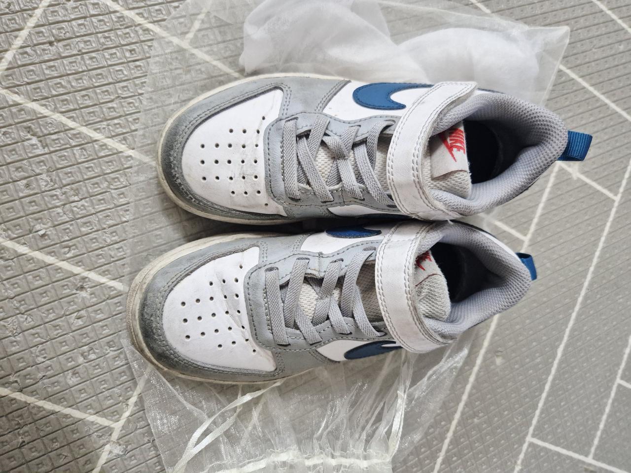 유아동 나이키 흰/회/파 유아 운동화