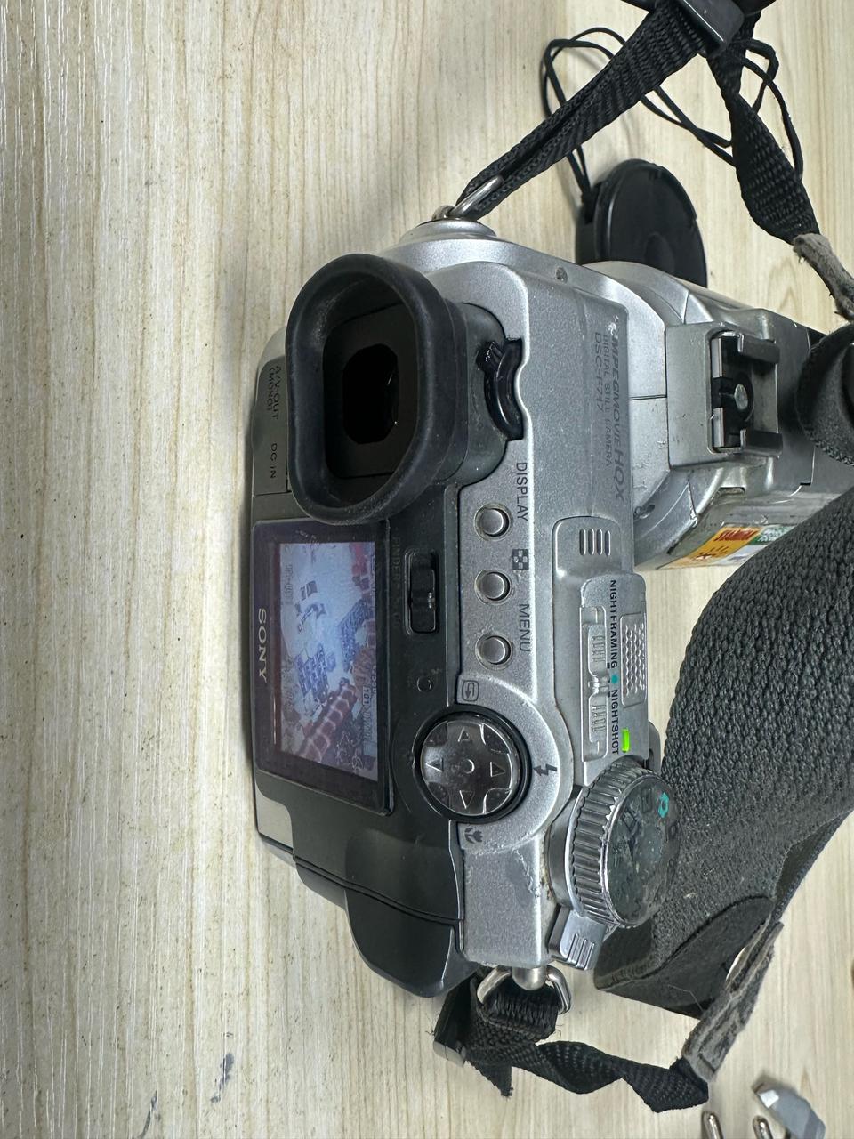 소니(SONY) DSC-F717 (하이엔드 레트로 디카)판매합니다