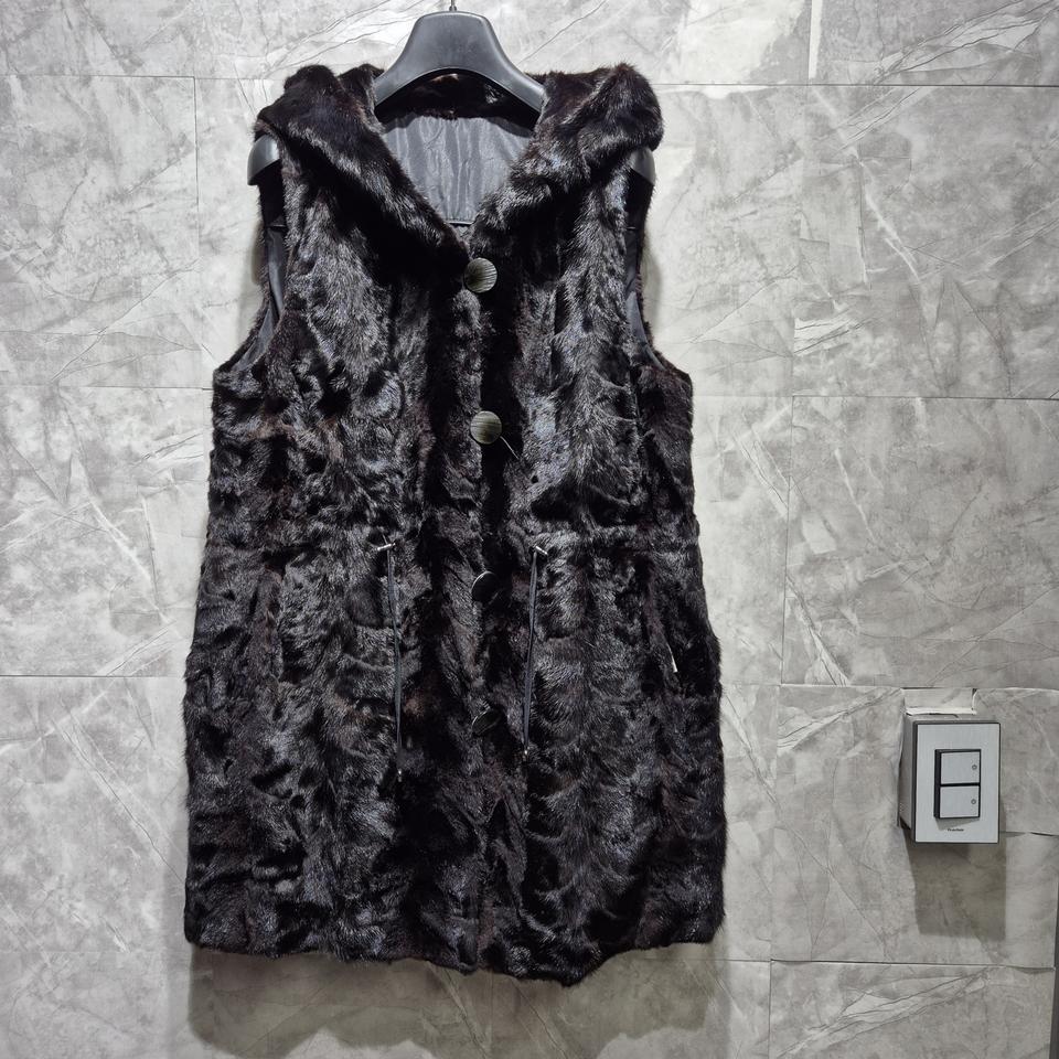 후드 밍크 베스트 블랙