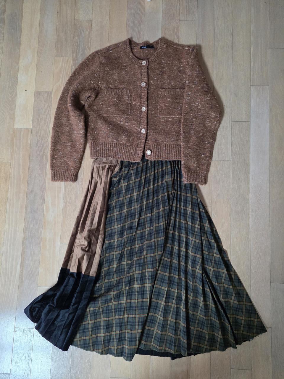Mixxo 니트 가디건 + 체크 스커트 세트 S