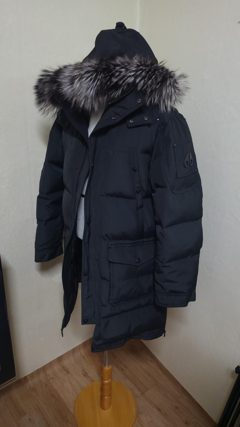 105)무스너클 패딩 블랙