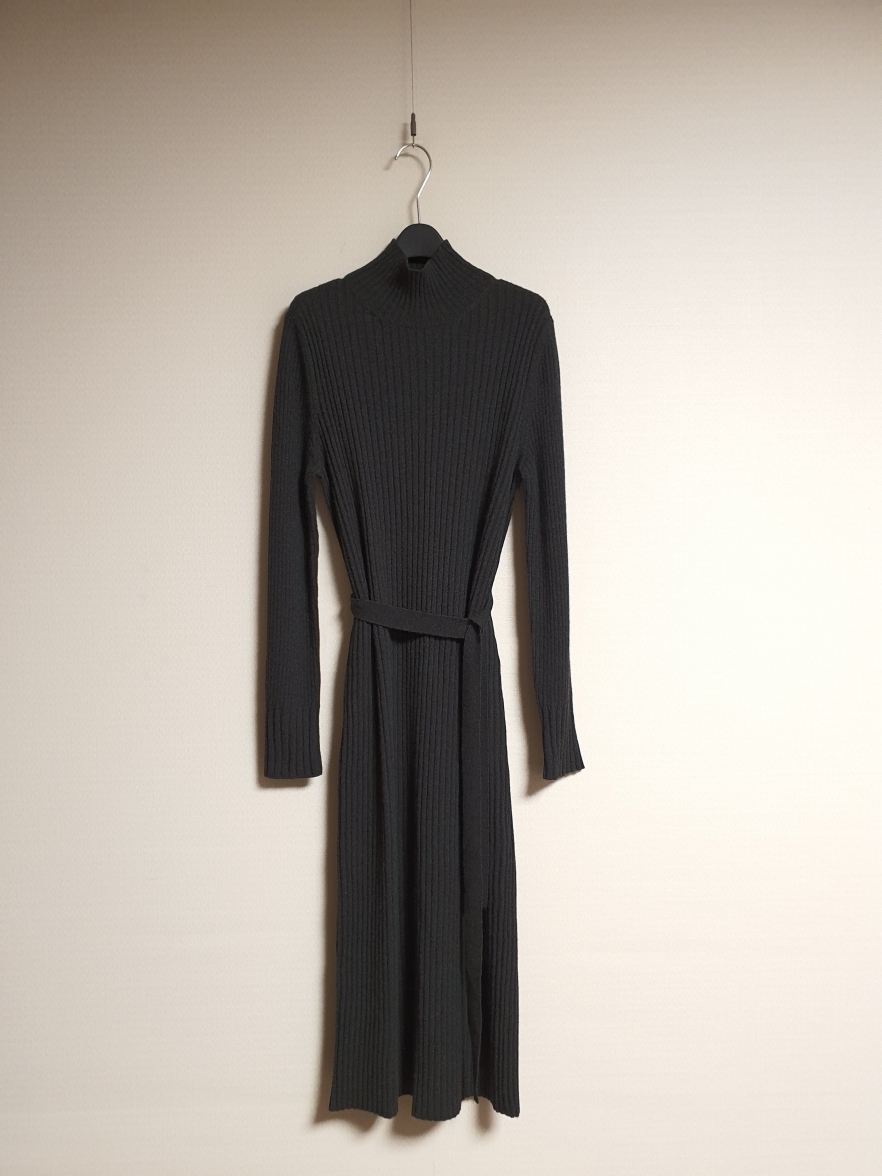 아떼 바네사브루노 벨티드 울 니트 원피스 프리사이즈 정품 