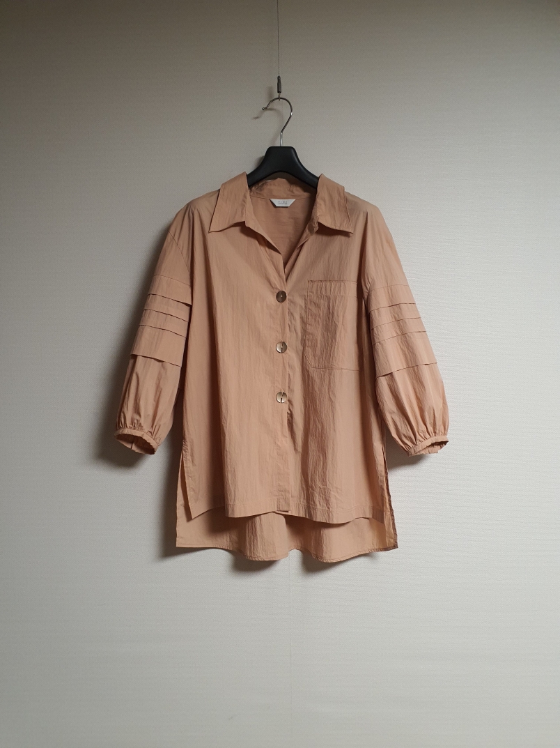 타임 time 볼륨 슬리브 블라우스 프리사이즈 정품  