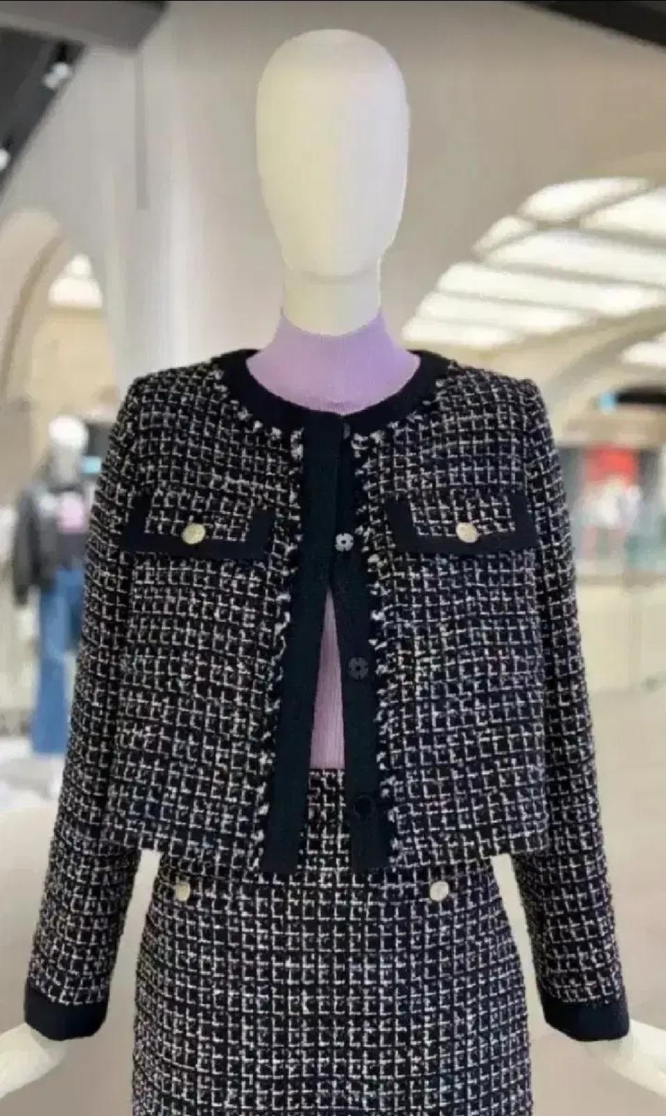 씨씨콜렉트 멀티컬러 트위드 크롭 자켓 55사이즈 새제품블랙컬러