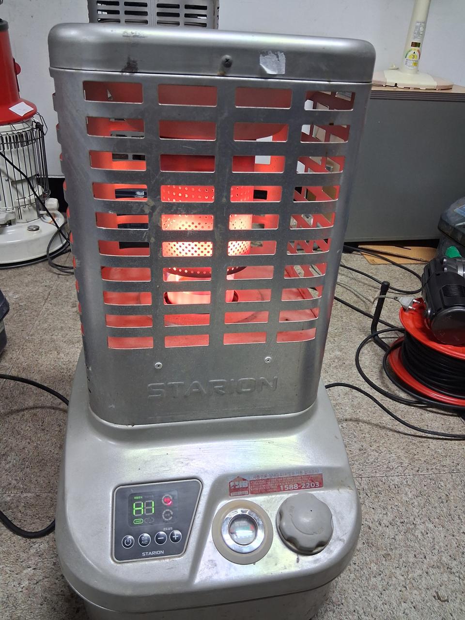 스타리온석유난로 음성안내난로 온풍기 열풍기 캠핑난로 히터난로 등유난로