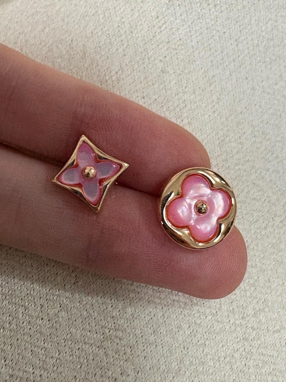 클로버 귀걸이 은침