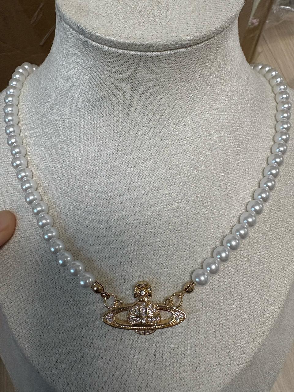 써지컬 골드 진주 목걸이