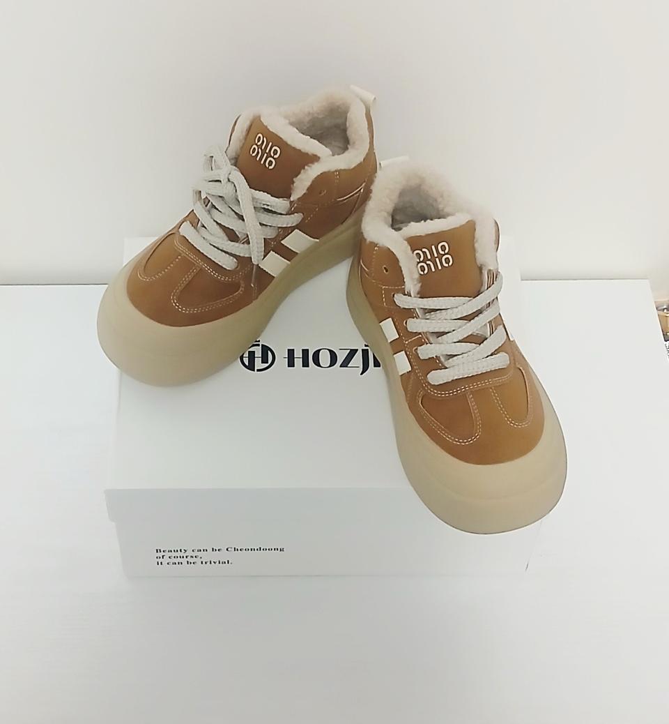 털.퍼 운동화. //새상품