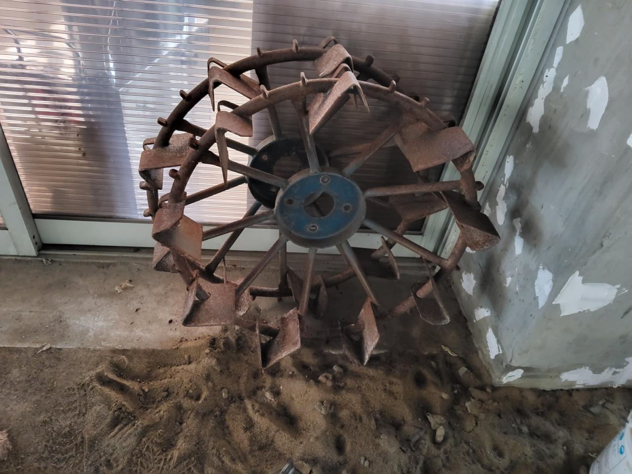 경운기 철바퀴 1조  안산 사사동