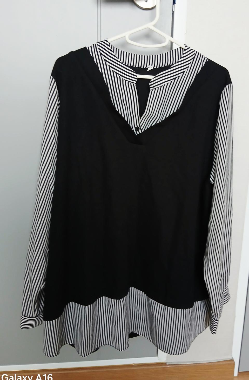 블랙화이트 스트라이프 레이어드 블라우스
