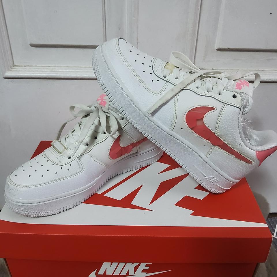 나이키 에어포스 1 발렌타인데이 운동화 여성 235 거의새신발 이쁨