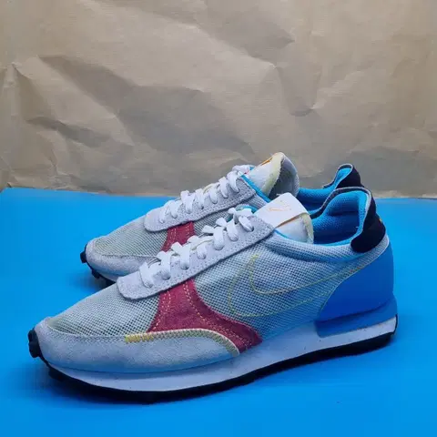 나이키 데이브레이크 크림슨 운동화245.