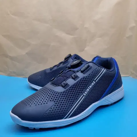 세인트나인 다이얼 스파이크리스 골프화280.