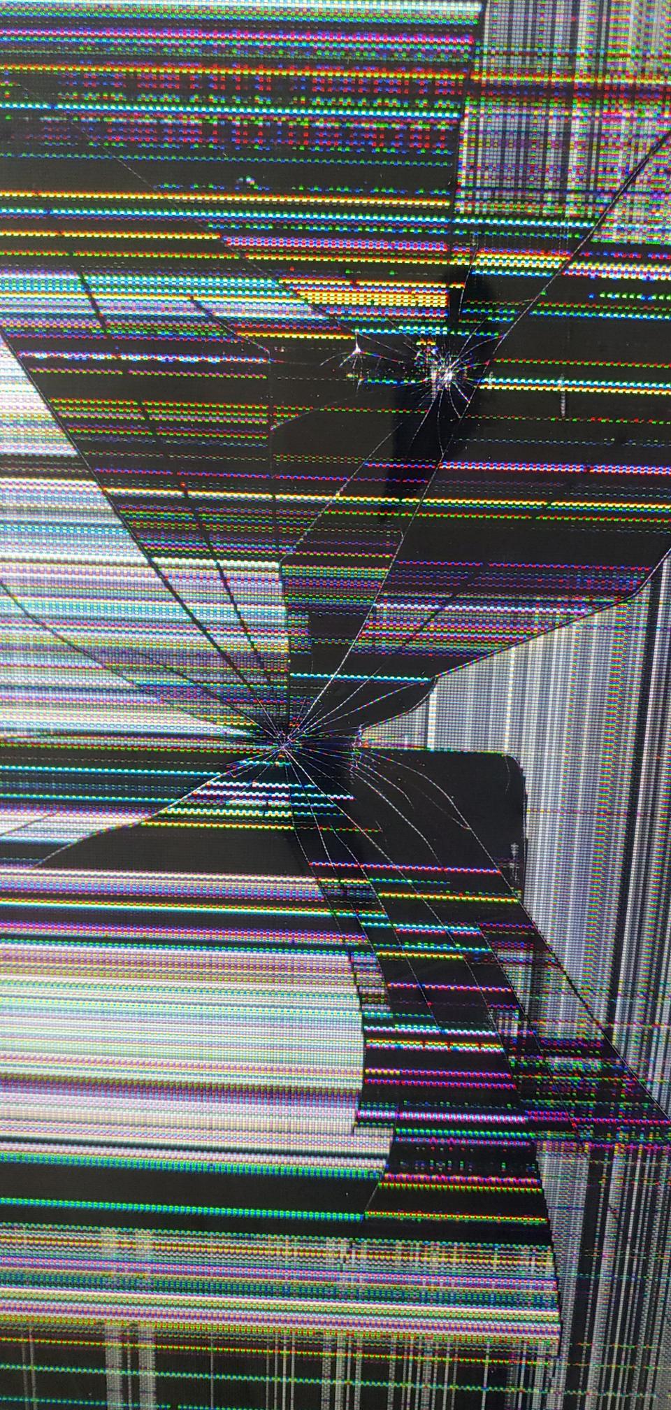 LG 55LF5600 55인치 TV 액정 파손