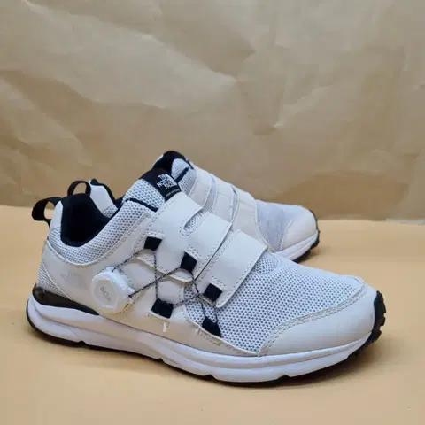 노스페이스 스피드 보아 워킹화245_