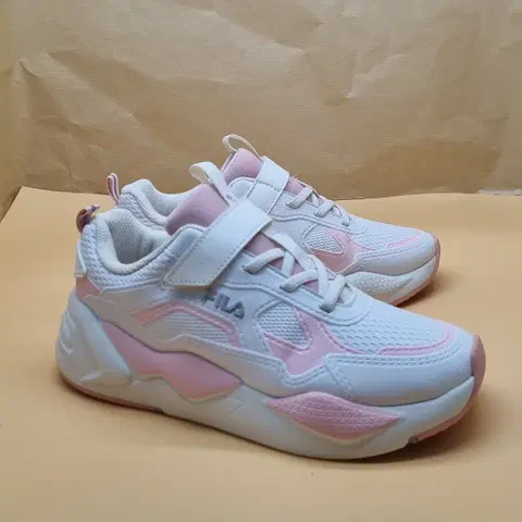 휠라 레이트레이서 아동운동화230_