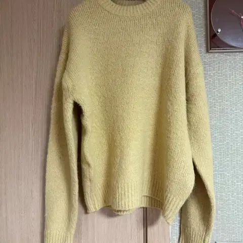 새상품 머스타드 컬러 겨울니트 남여공용