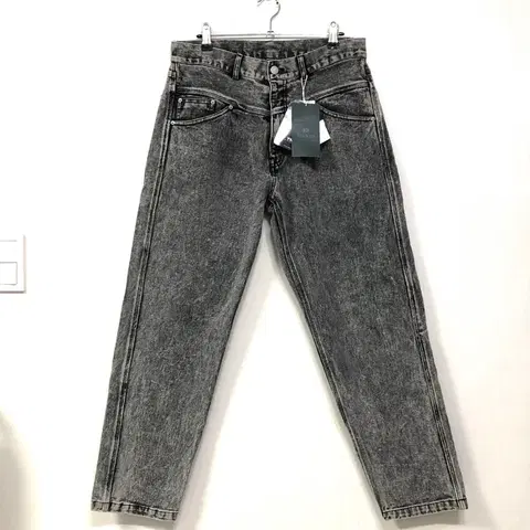 (새상품) bhr 비헤비어 흑청 그레이 데님팬츠 _ M