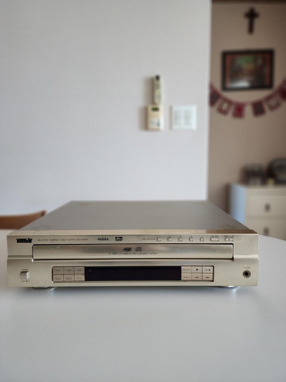 인켈 5CD 플레이어 CDC-5090G
