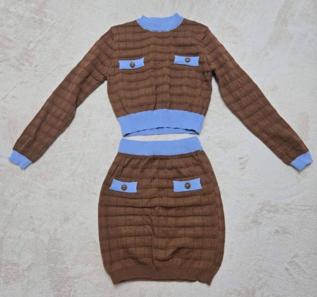 브라운 배색 니트스커트 투피스