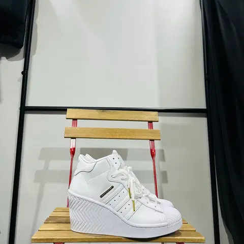 270) 아디다스 운동화 남성 남자 슈퍼스타 엘루어 골드 메탈릭