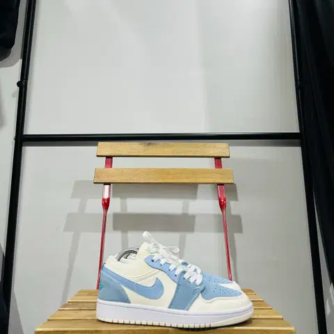 235) 나이키 운동화 여성 여자 신발 에어 조던 1 로우 블루