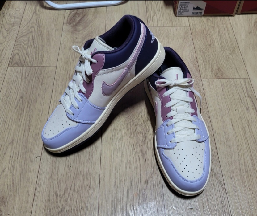 275) 조던1 로우 퍼플크림 운동화 농구화