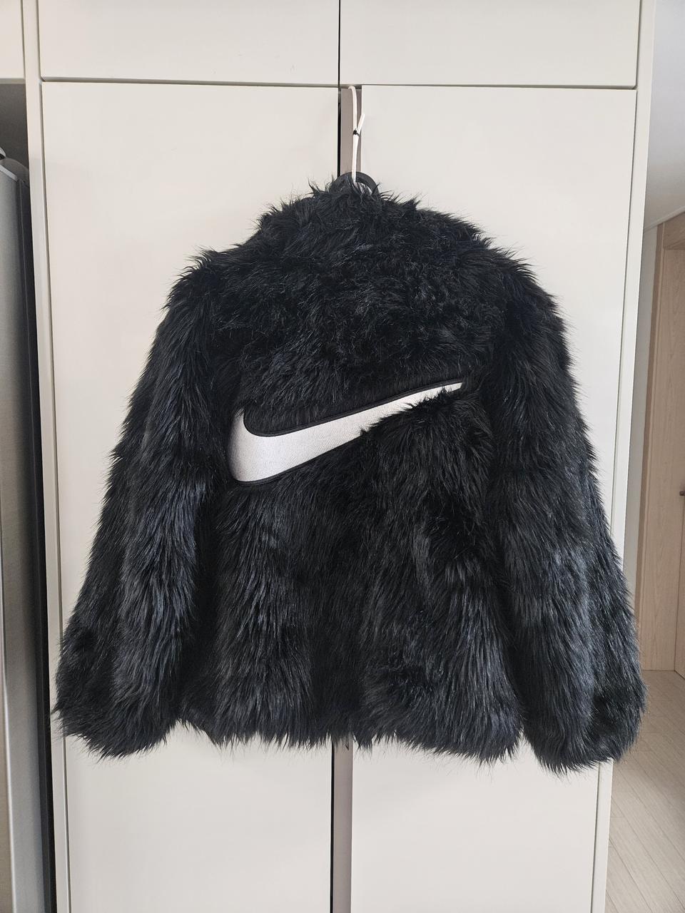 나이키 엠부쉬 퍼자켓.M사이즈