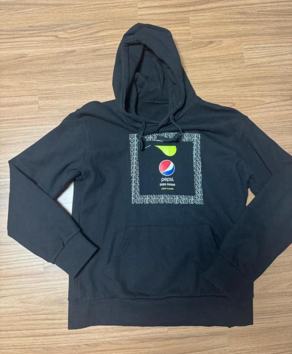 [L] 블랙 펩시로고 후드티
