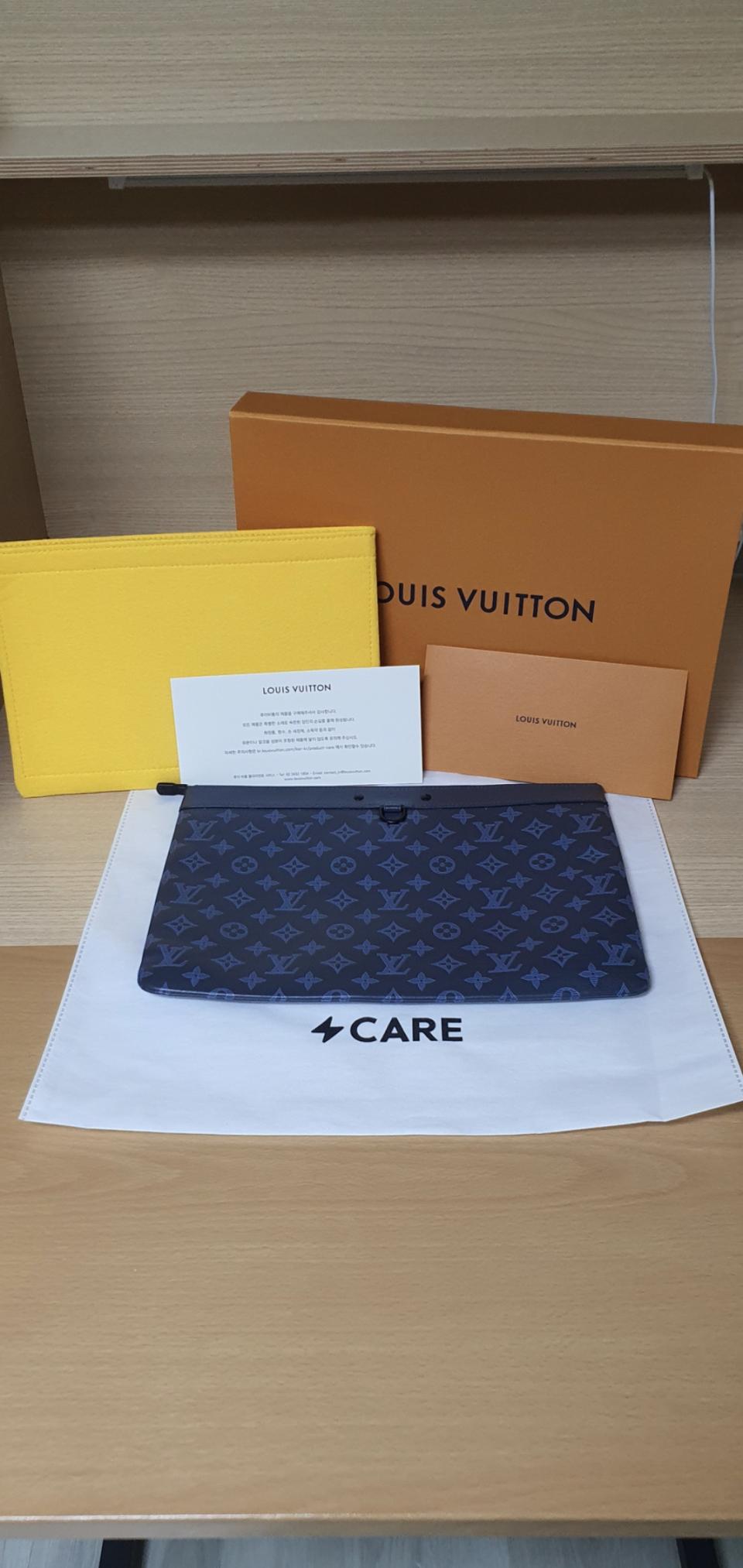 루이비통 쉐도우 클러치/클러치백 한정판 정품S급(감정O)