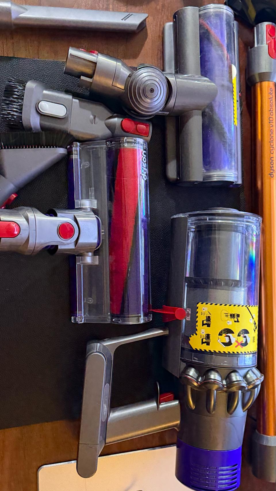 Dyson V10 다이슨 무선청소기