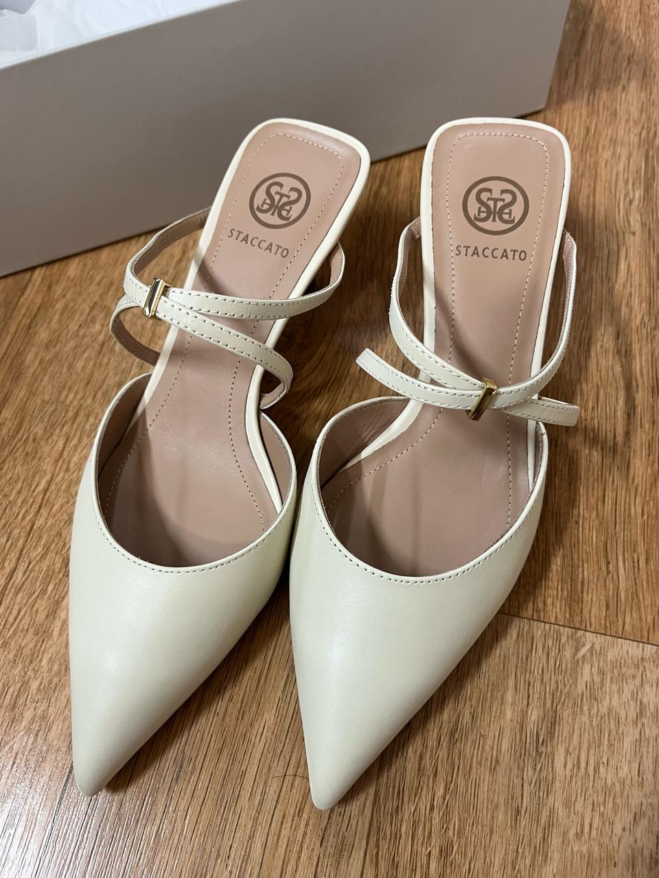 새것! 스타카토 아이보리 슬링백 230