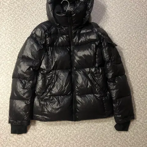 S13 명품 덕다운 유광 패딩 숏 푸퍼 오리털 후드 핑거홀 점퍼 코트자켓