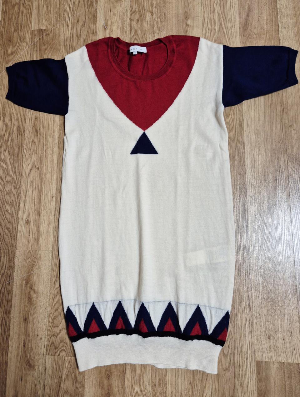 산드로 니트 티셔츠 모100%