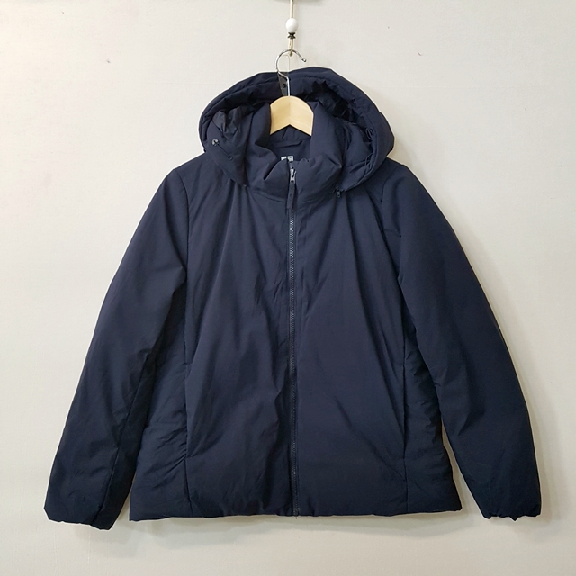 유니클로 심리스 다운 패딩 점퍼 네이비